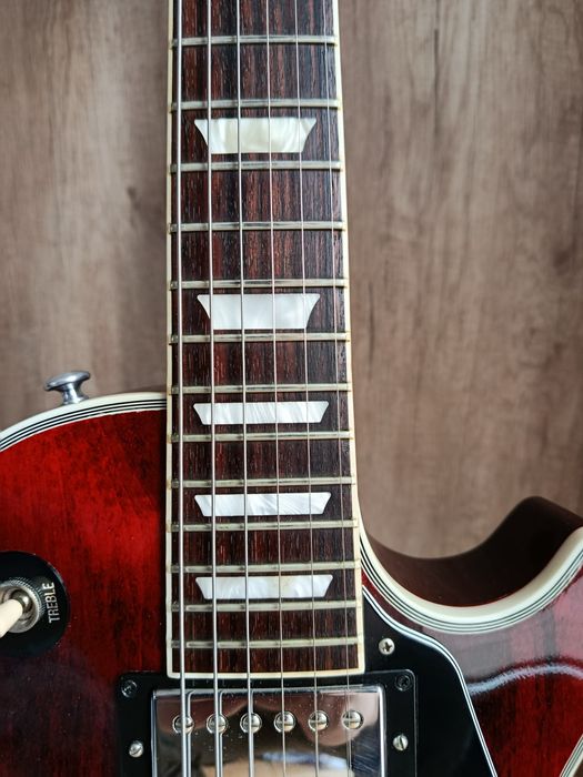 Gibson Les Paul Classic Custom Flowerpot Limited Run Wine red