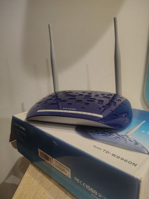 Router TP-LINK TD--W8960N