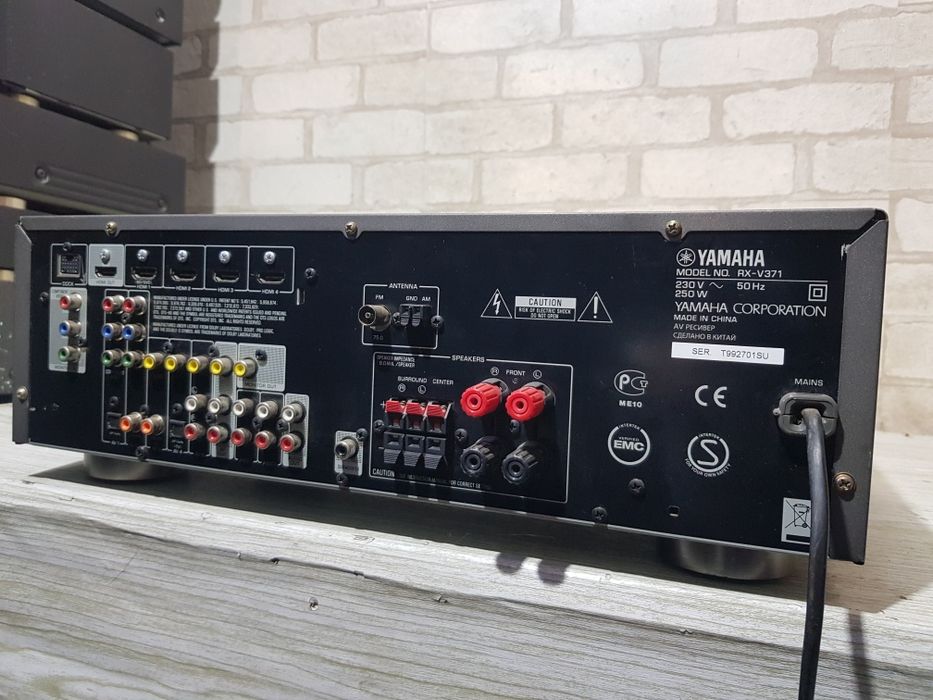 Пульт!5.1АV ресивер/підсилювач Yamaha RX-V371 HDMI 3D 5*100 Вт б/у