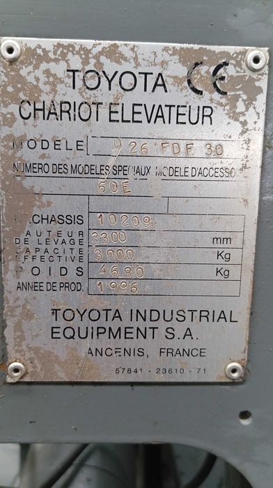 Empilhador TOYOTA  a gás 3000KG valor negociável