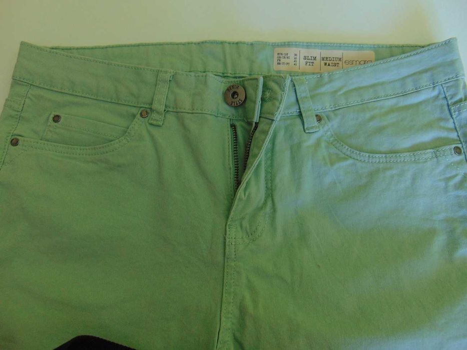 Spodnie damskie Esmara Slim Fit zielone rozmiar 38