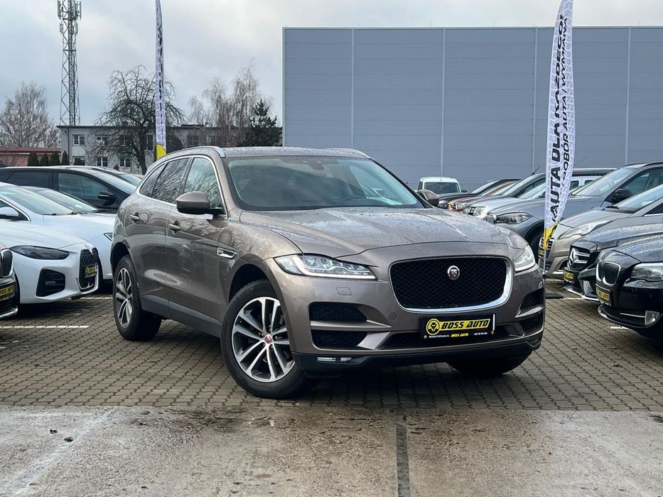 Jaguar F-Pace