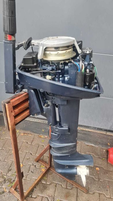 Silnik zaburtowy Yamaha 8 2t stopa L ładowanie