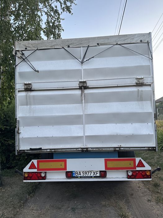 Напівпричіп Fruehauf TX 34, 65 м³ — під соняшник / зерно