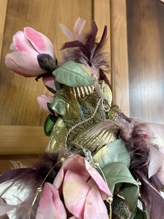 Jarro de flores artificiais