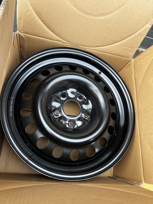 Диски R17 6.5J залізні нові 5*114.3 Et 40 dia 66.1