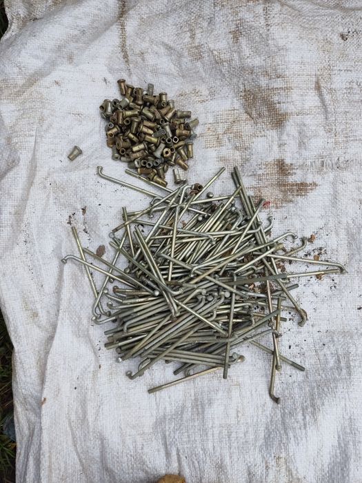 Нові спиці колеса МТ Днепр К-750