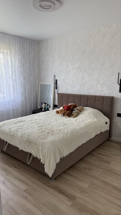 Будинок з ремонтом + баня