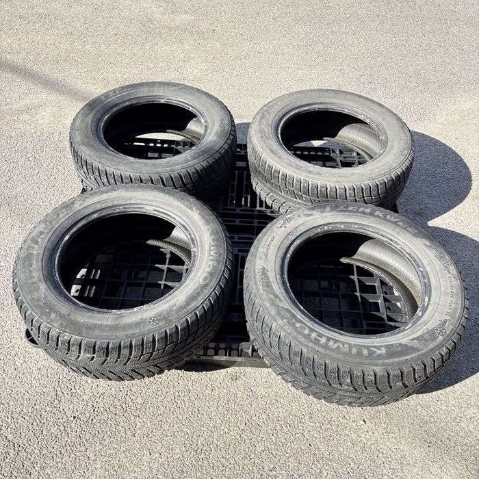 Шини зимові Kumho I'Zen KW22 235/60 R16