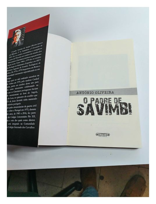 (Vendido) O Padre de Savimbi ,António Oliveira