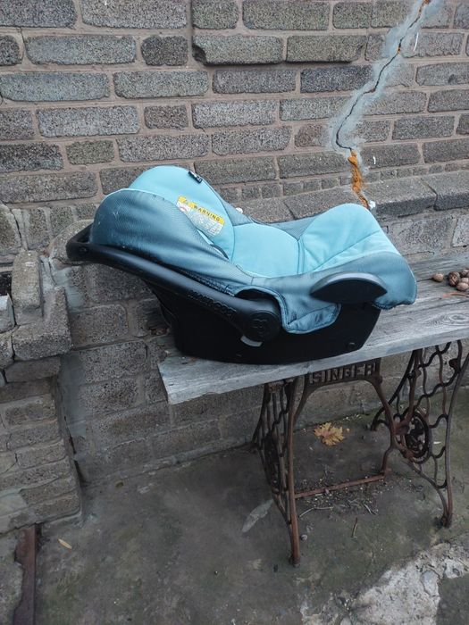 Авто кресло , детское