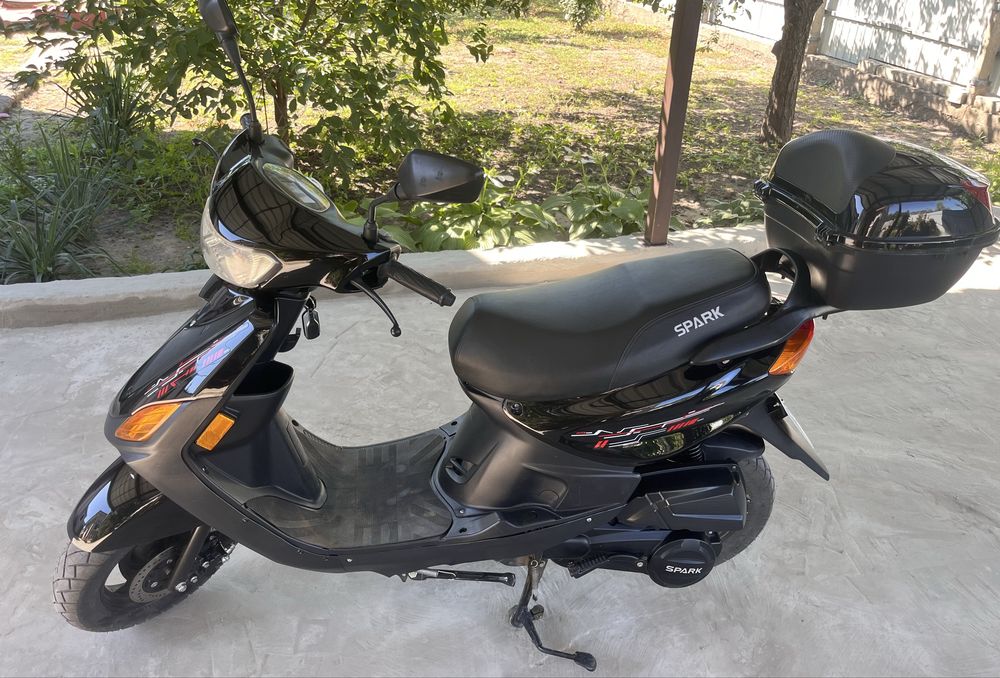Скутер Spark SP125S-15
