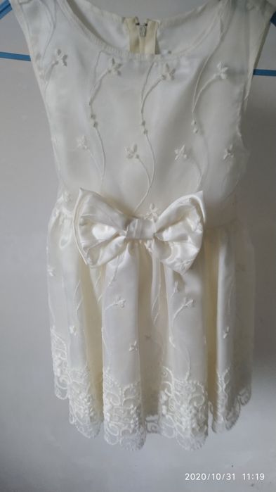 Нарядное платье для девочки