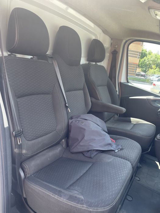 ОPEL VIVARO  BABESTO  1,6 дизель грузовой