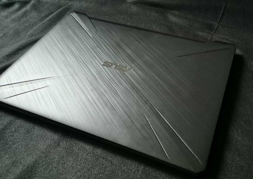 Laptop ASUS TUF Gaming FX505 | Ryzen 7 | 16GB RAM | Win 10 Pro | 120Hz