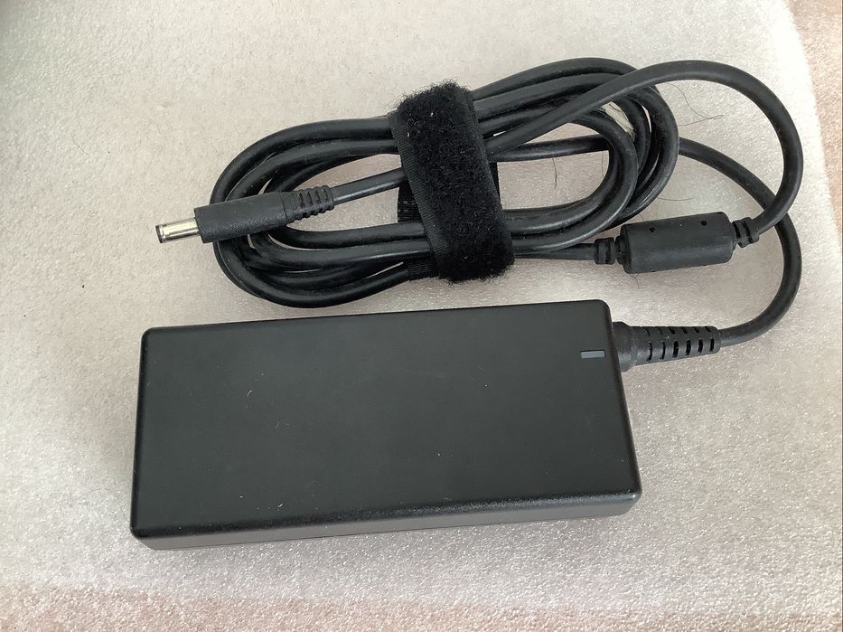 AC adaptador - Carregador computador portatil DELL HKA65NM201  19.5V