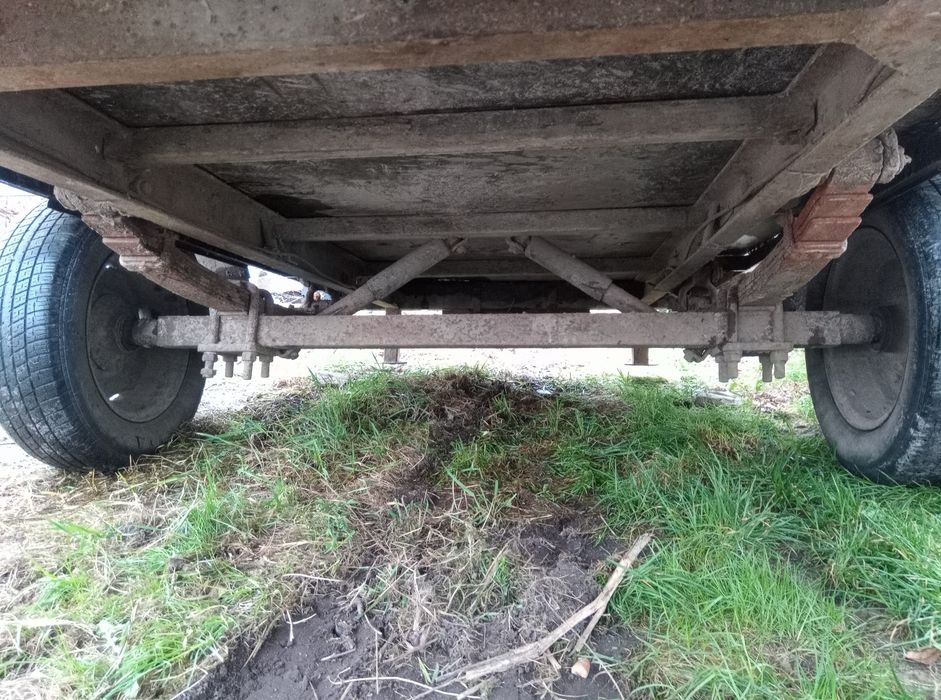 Прицеп2500*1400 рама швелер 100*50 вісь квадрат 80*80 ступиця Волга