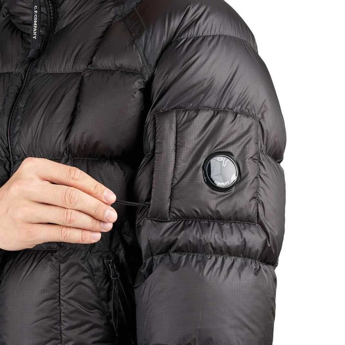 Пуховик C.P. Company D.D. Shell Hooded Down Jacket Off-Black