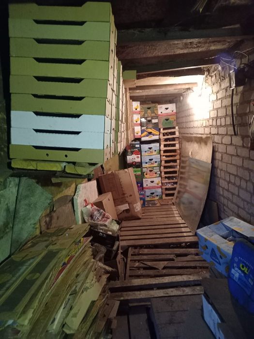 Большой гараж р-н 12 Апреля