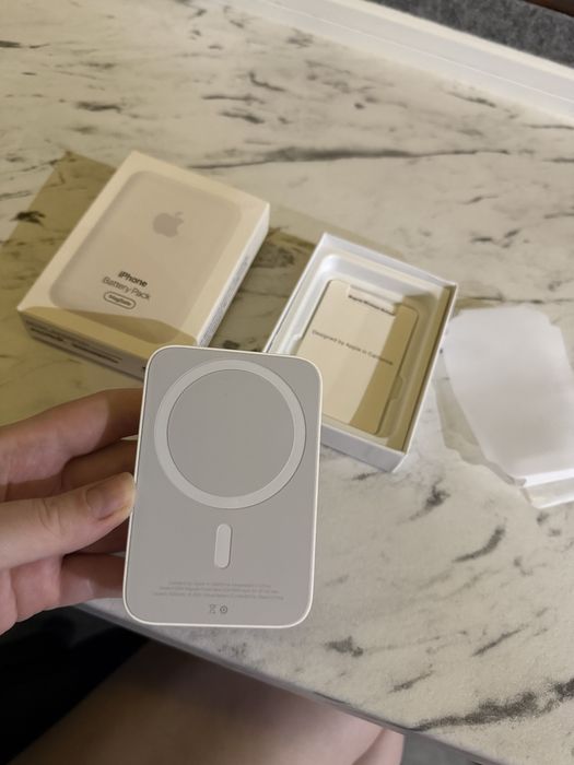 Magsafe Type-C Apple Iphone power bank магнитная зарядка новая