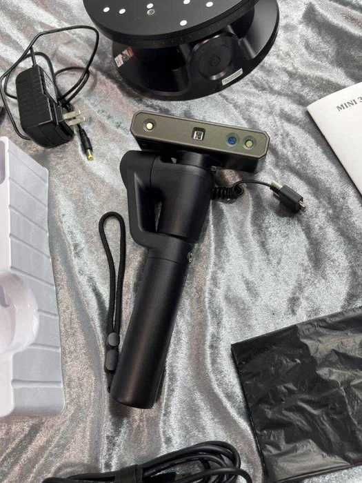 Revopoint MINI 3D Scanner Premium Set