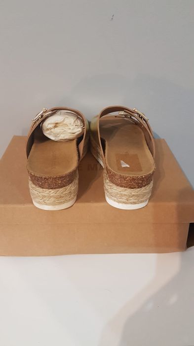 Klapki damskie na platformie Steve Madden rozm.38