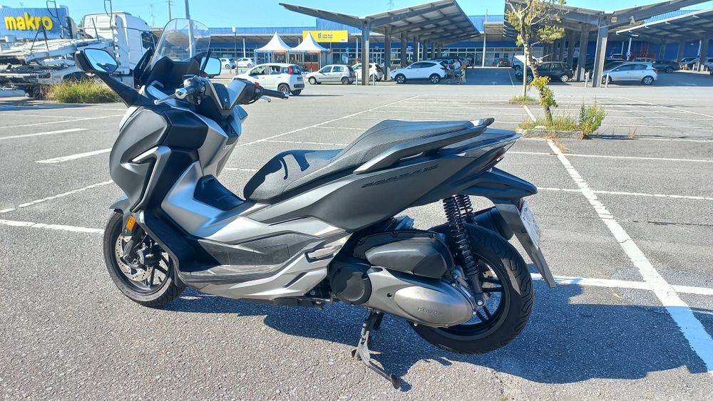 Vendo Honda Forza 300