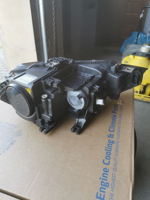 Lampy LEWA PRAWA  AUDI A5 8T bi-xenon nieskretny
