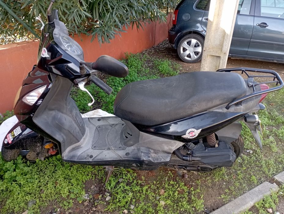 Scooter  SYM a gasolina
