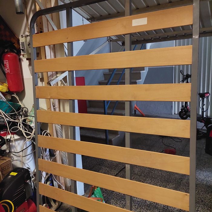 Estrado para cama com as medidas nas fotos