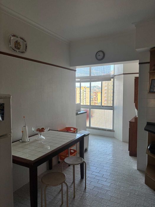 Quarto em Alfornelos | Metro Linha Azul