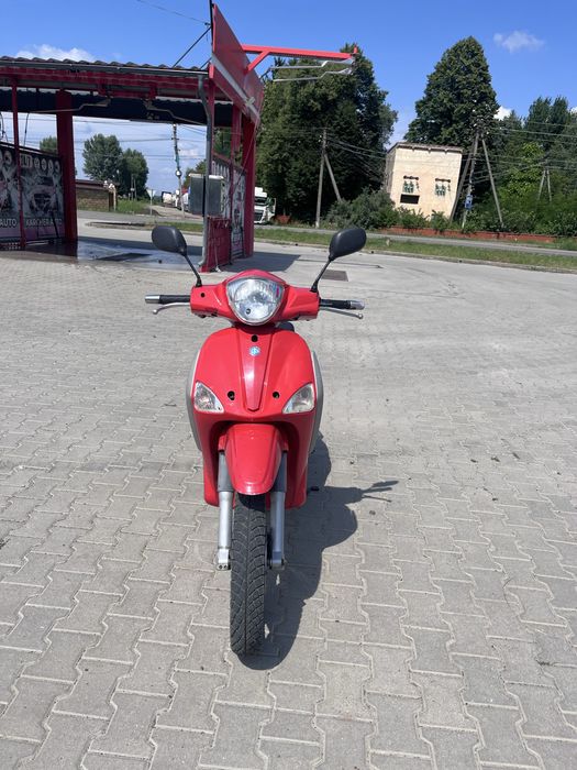 Продам скутер Piaggio Liberty