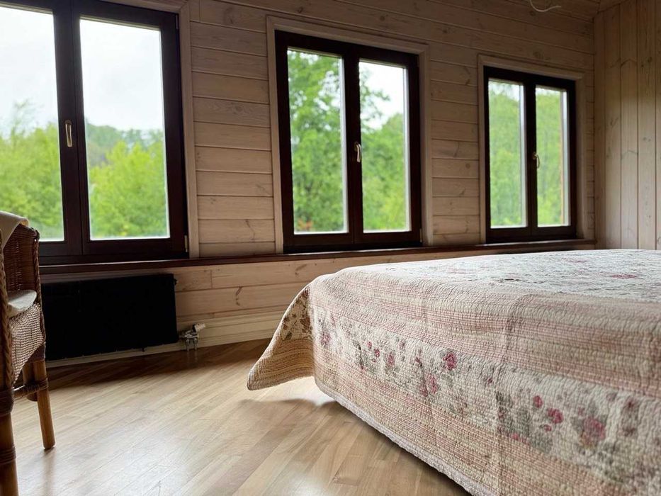 Продаж Будинку біля Лісу Великі Дмитровичі ! Ділянка 80 Соток !