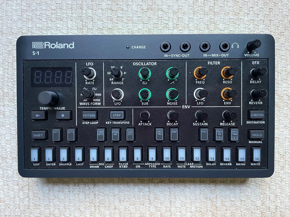 Roland AIRA Compact S-1 + pokrowiec Roland