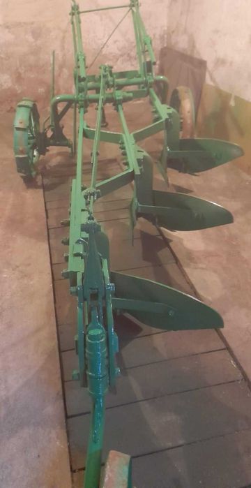 Pług do Ursusa C-45 ( LANZ BULDOG )