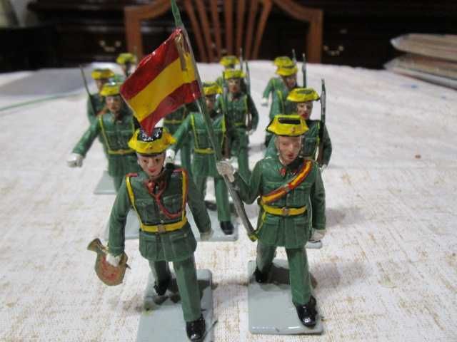 Soldados antigos plástico espanhóis Espanha Guardia Civil Remsa ?
