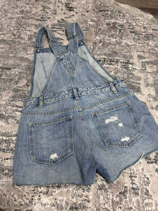 Джинсовий комбінезон у чудовому стані