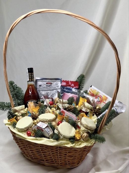 Корзина для оформлення подарунку або для квітів!