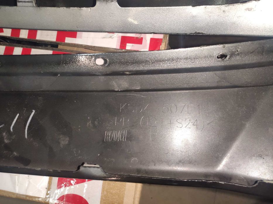 Оригинал капота Носик верх накладка решетки  капота MAZDA CX5 2017-24