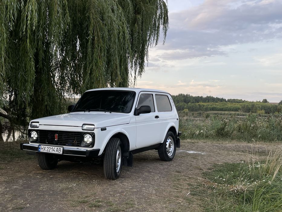 ВАЗ 21214 у дуже гарному стані