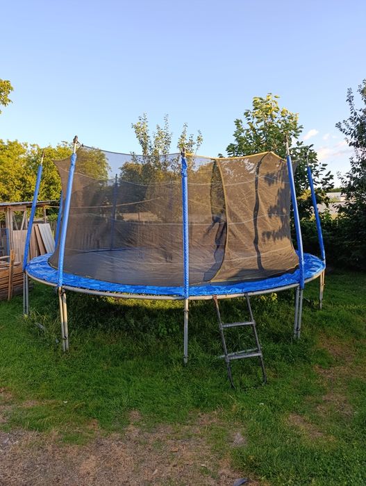 Trampolina  ogrodowa