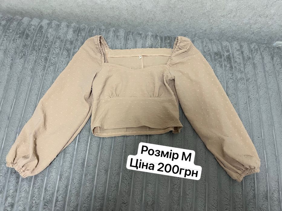 Топи по 80грн  розмір С-М