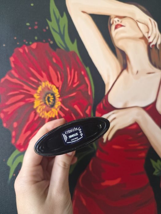 Флакон Yves Saint Laurent Black Opium