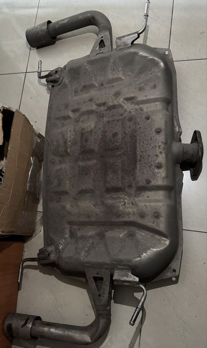 Продам выхлопную трубу (банку) mazda 6 GJ