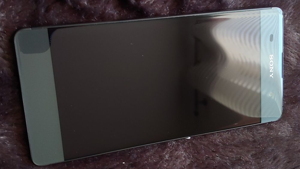 Sony XPERIA XA ekran w bdb stanie