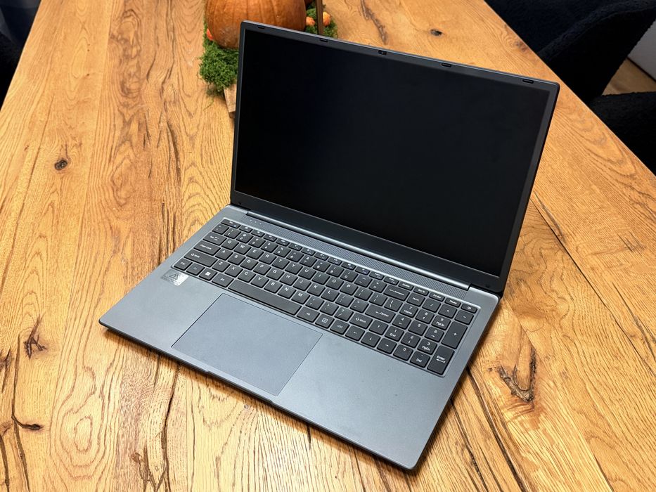 Laptop 17 cali, 24 Ram, 1TB dysk, windows 11, QWERTY