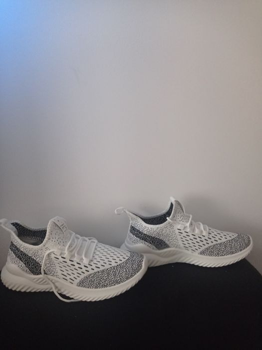 Buty męskie sportowe