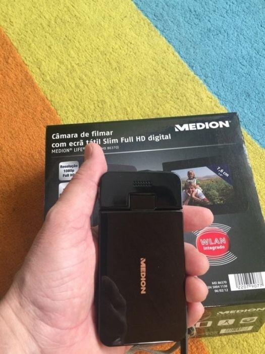 Maquina Filmar e Fotográfica Full HD com Wi-Fi - pequena