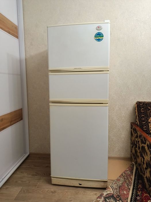 Продам холодильник  LG