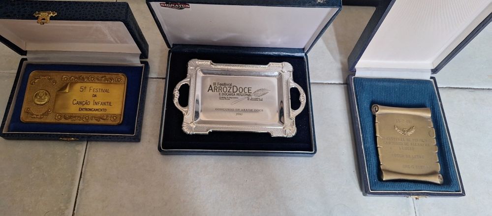 Lote de diversas medalhas
